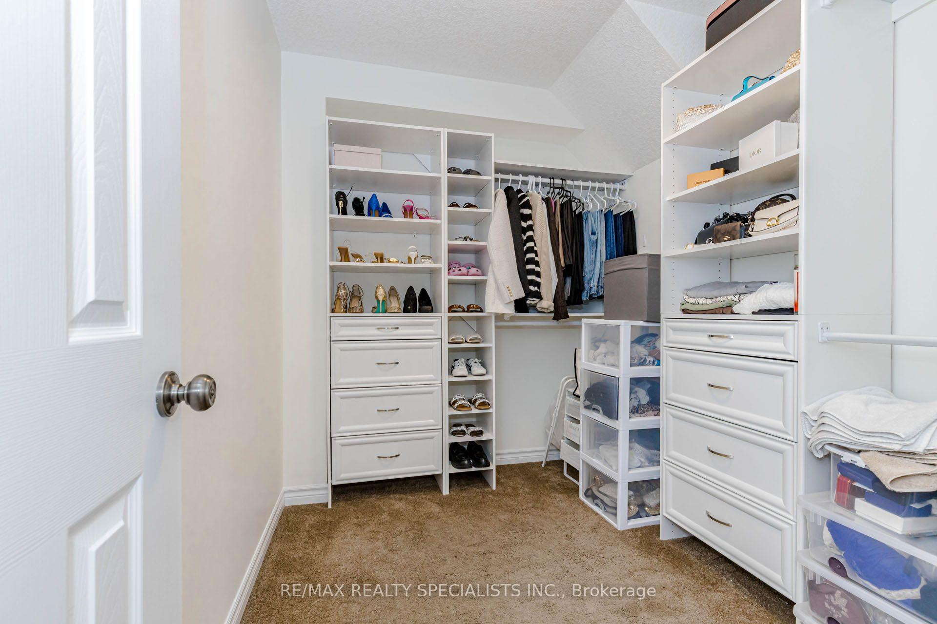 Photo 21 of Unit Main & Upper, 117 Norma Crescent, Guelph, Victoria North — HOMEH