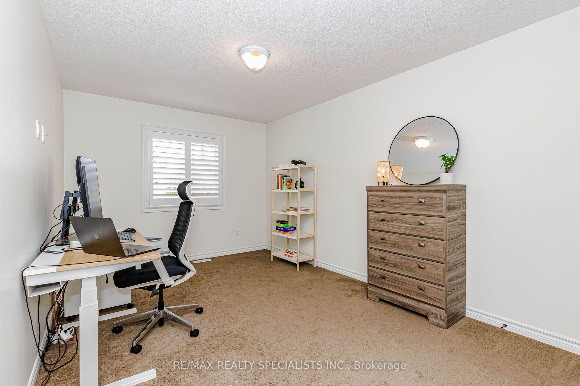 Photo 23 of Unit Main & Upper, 117 Norma Crescent, Guelph, Victoria North — HOMEH