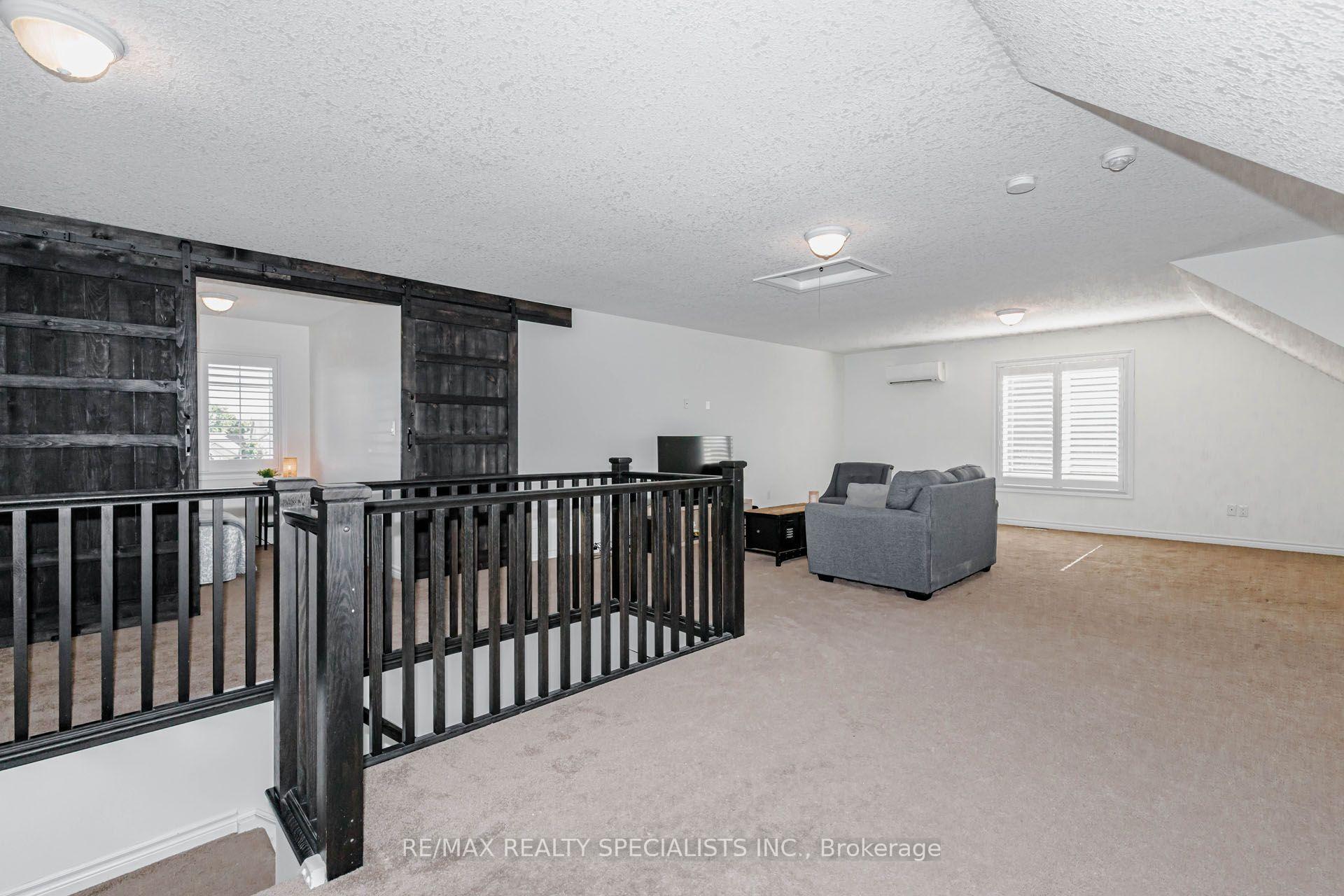 Photo 28 of Unit Main & Upper, 117 Norma Crescent, Guelph, Victoria North — HOMEH