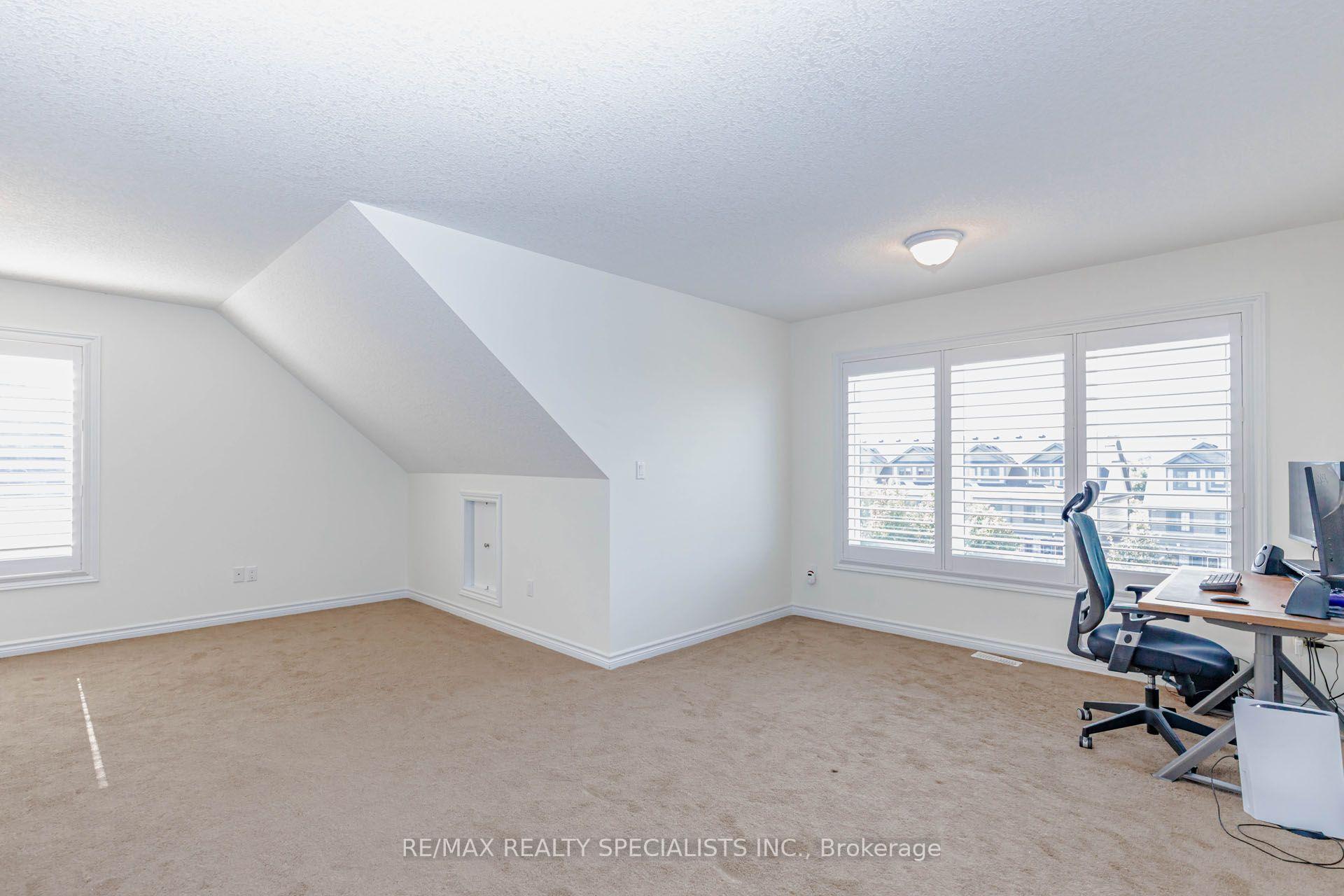 Photo 30 of Unit Main & Upper, 117 Norma Crescent, Guelph, Victoria North — HOMEH