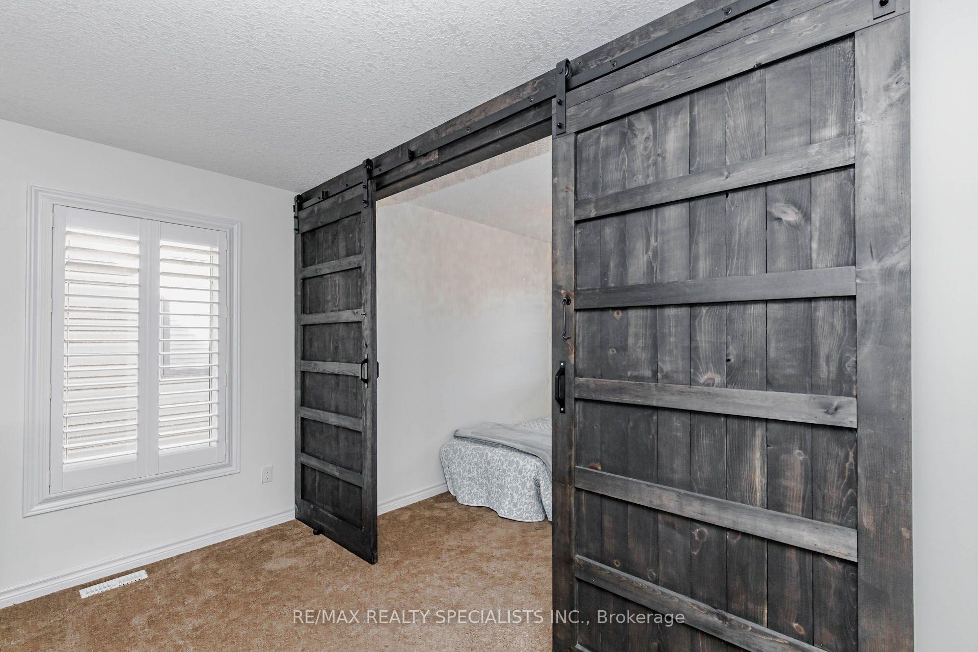 Photo 32 of Unit Main & Upper, 117 Norma Crescent, Guelph, Victoria North — HOMEH