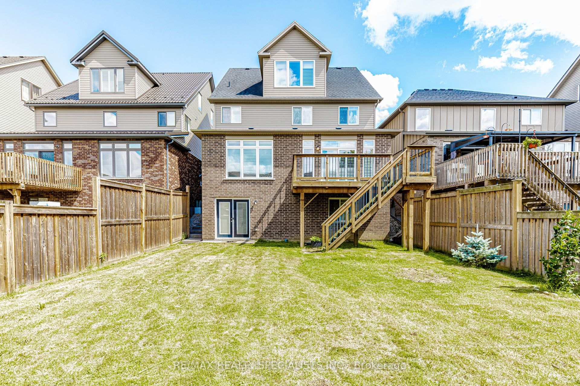 Photo 36 of Unit Main & Upper, 117 Norma Crescent, Guelph, Victoria North — HOMEH