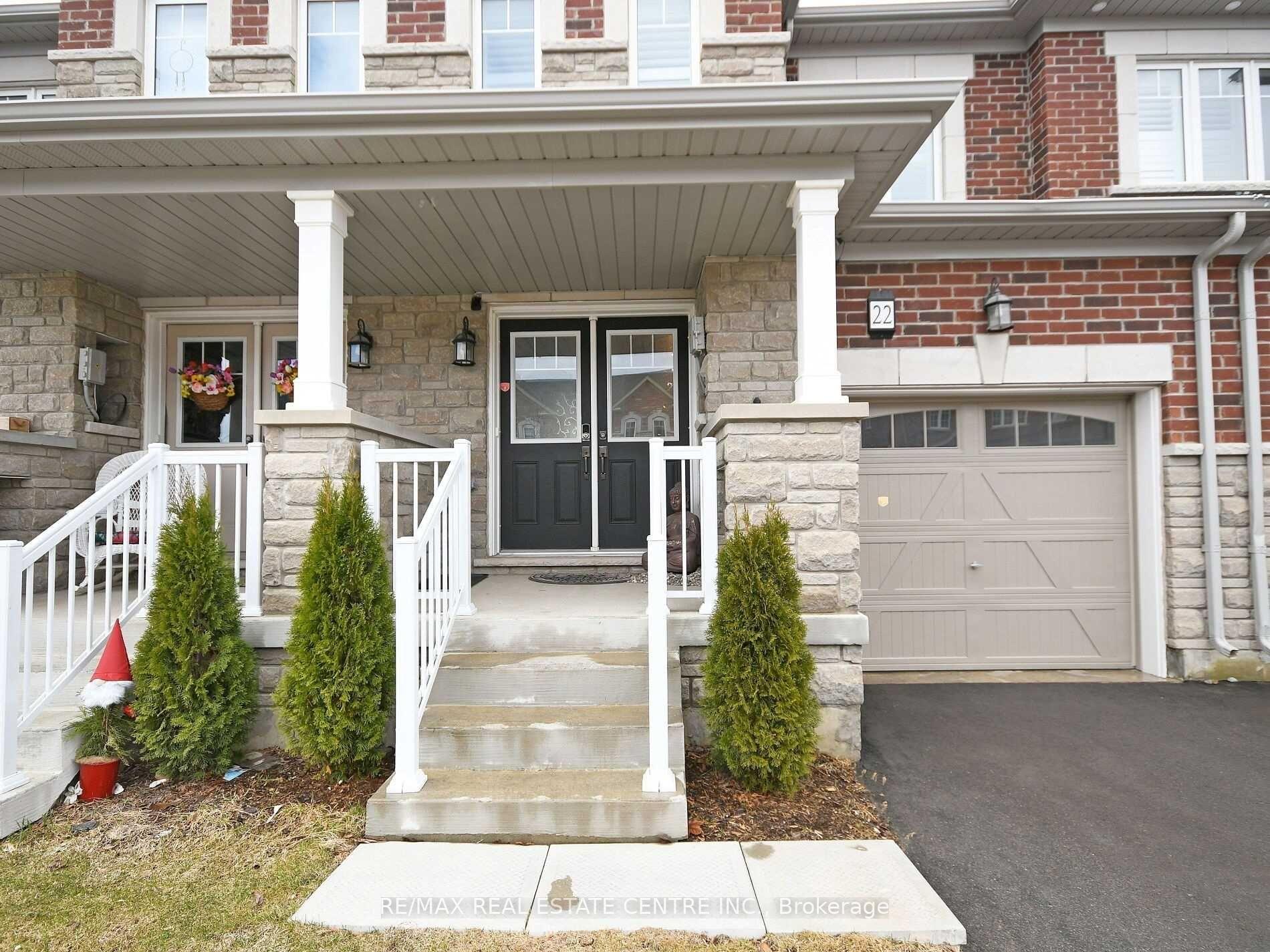 Photo 3 of 22 Hoover Road, Brampton, Northwest Brampton — HOMEH