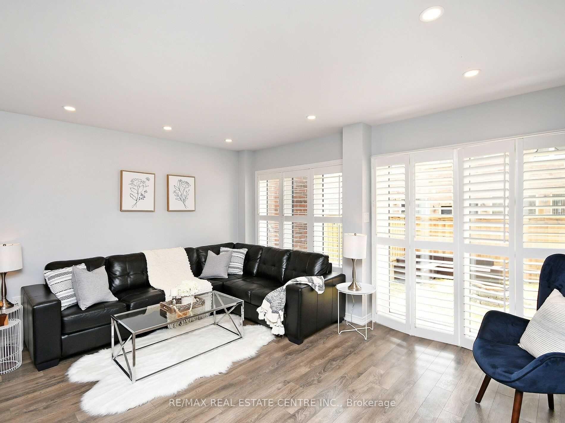 Photo 9 of 22 Hoover Road, Brampton, Northwest Brampton — HOMEH