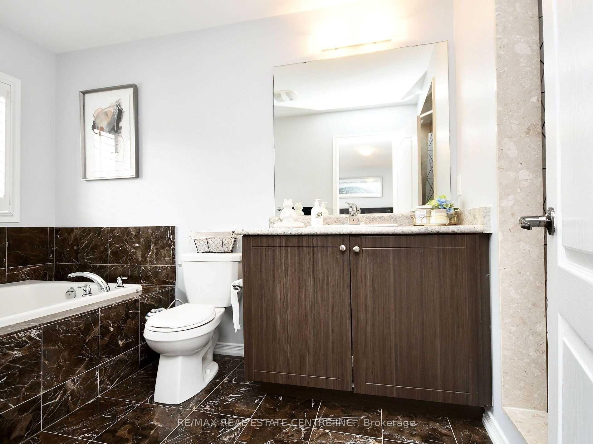 Photo 14 of 22 Hoover Road, Brampton, Northwest Brampton — HOMEH
