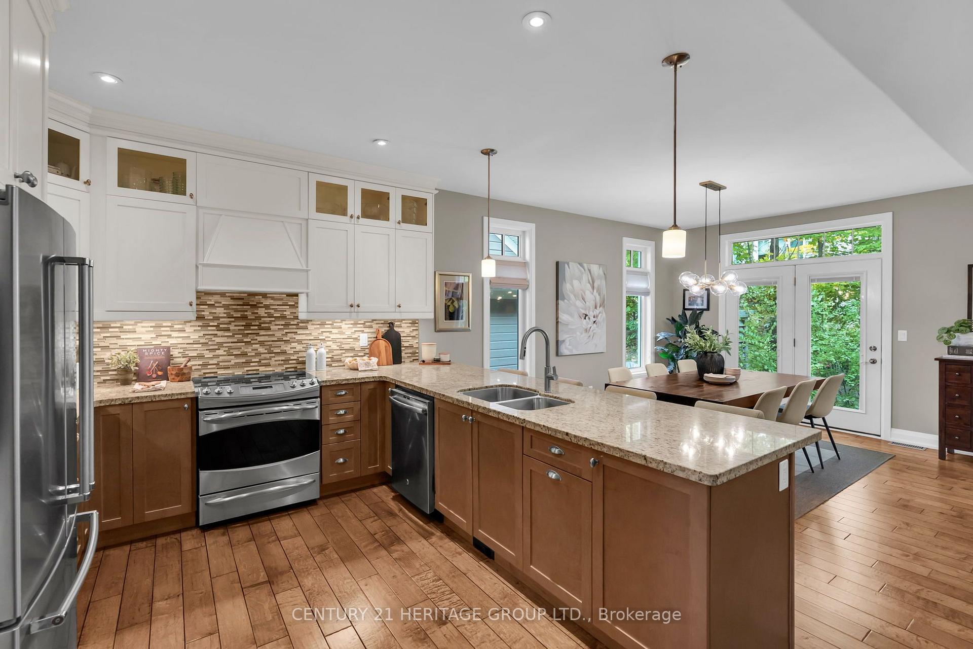 Photo 28 of 39 Landscape Drive, Oro-Medonte, Horseshoe Valley — HOMEH