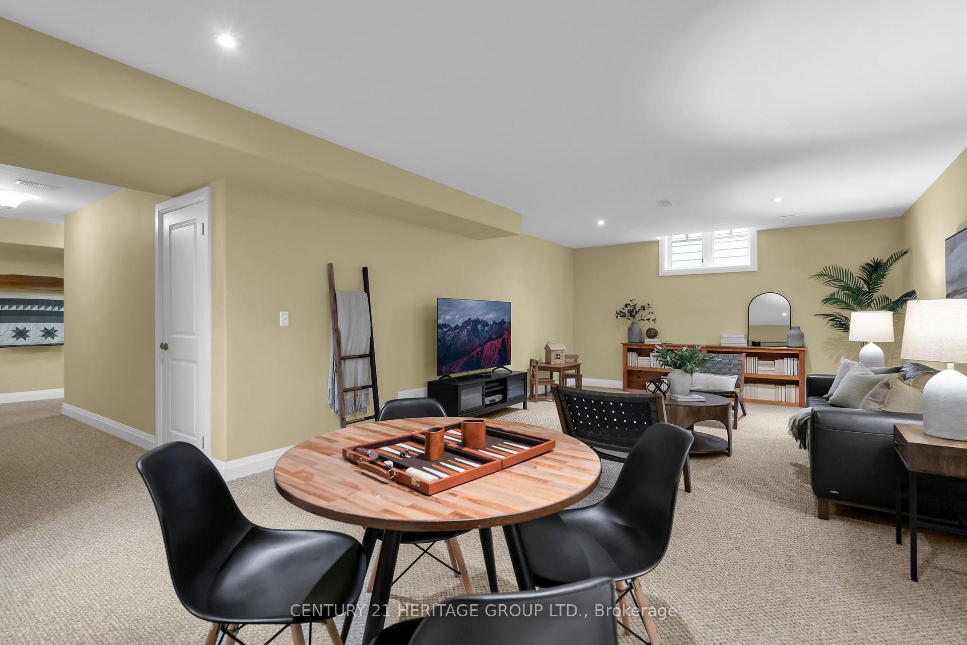 Photo 64 of 39 Landscape Drive, Oro-Medonte, Horseshoe Valley — HOMEH