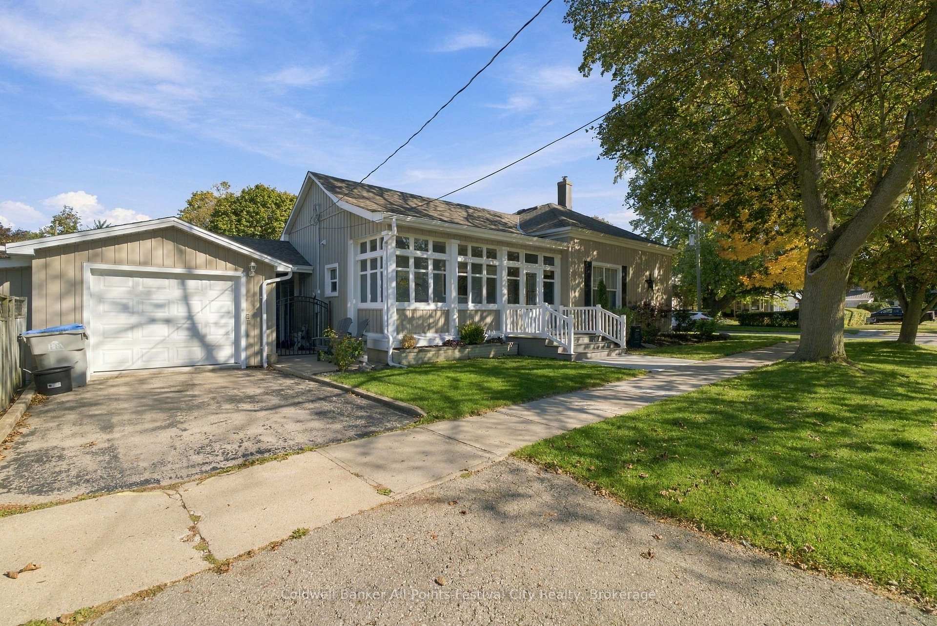 Photo 2 of 22 Albert Street S, Goderich, Goderich (Town) — HOMEH