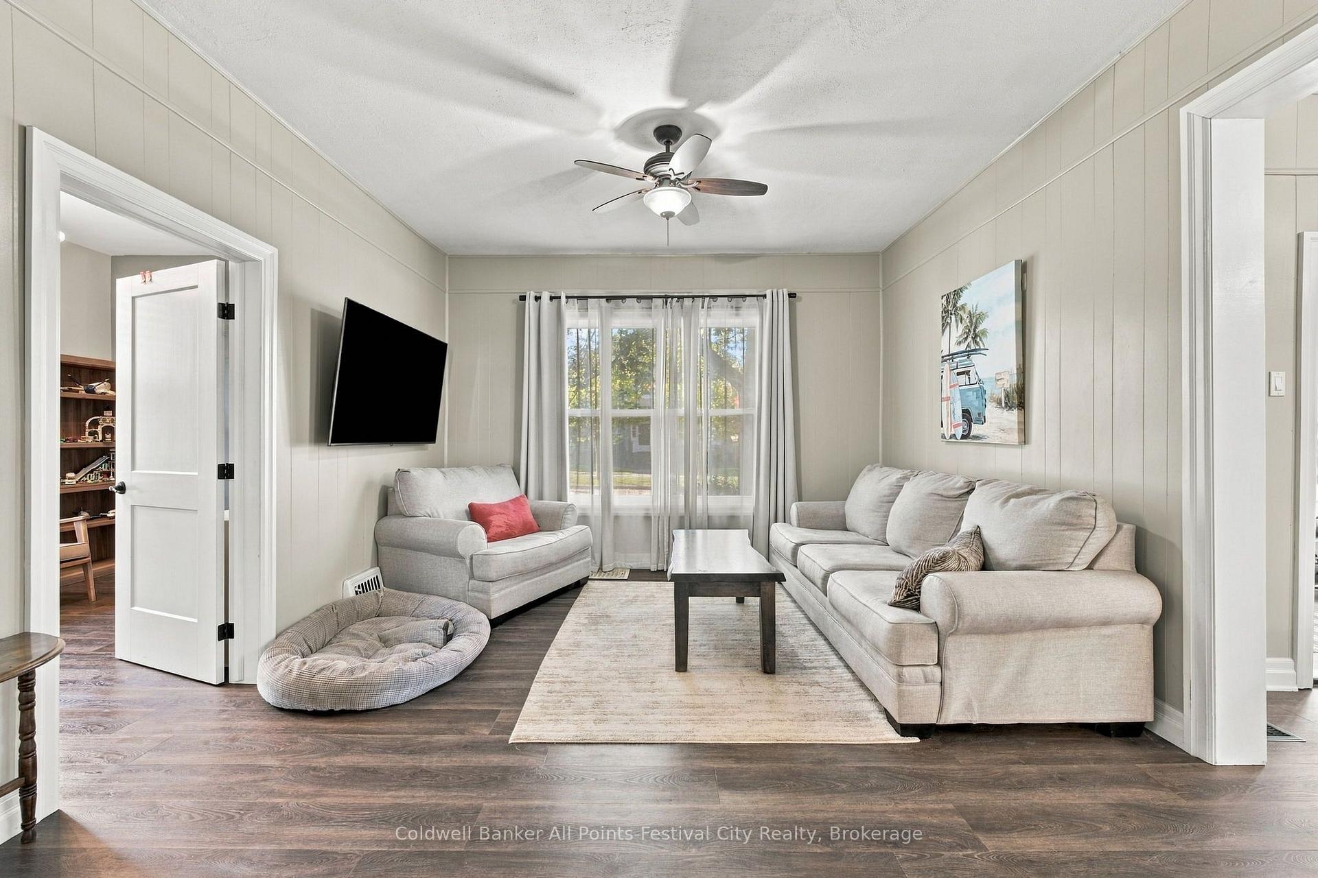 Photo 11 of 22 Albert Street S, Goderich, Goderich (Town) — HOMEH