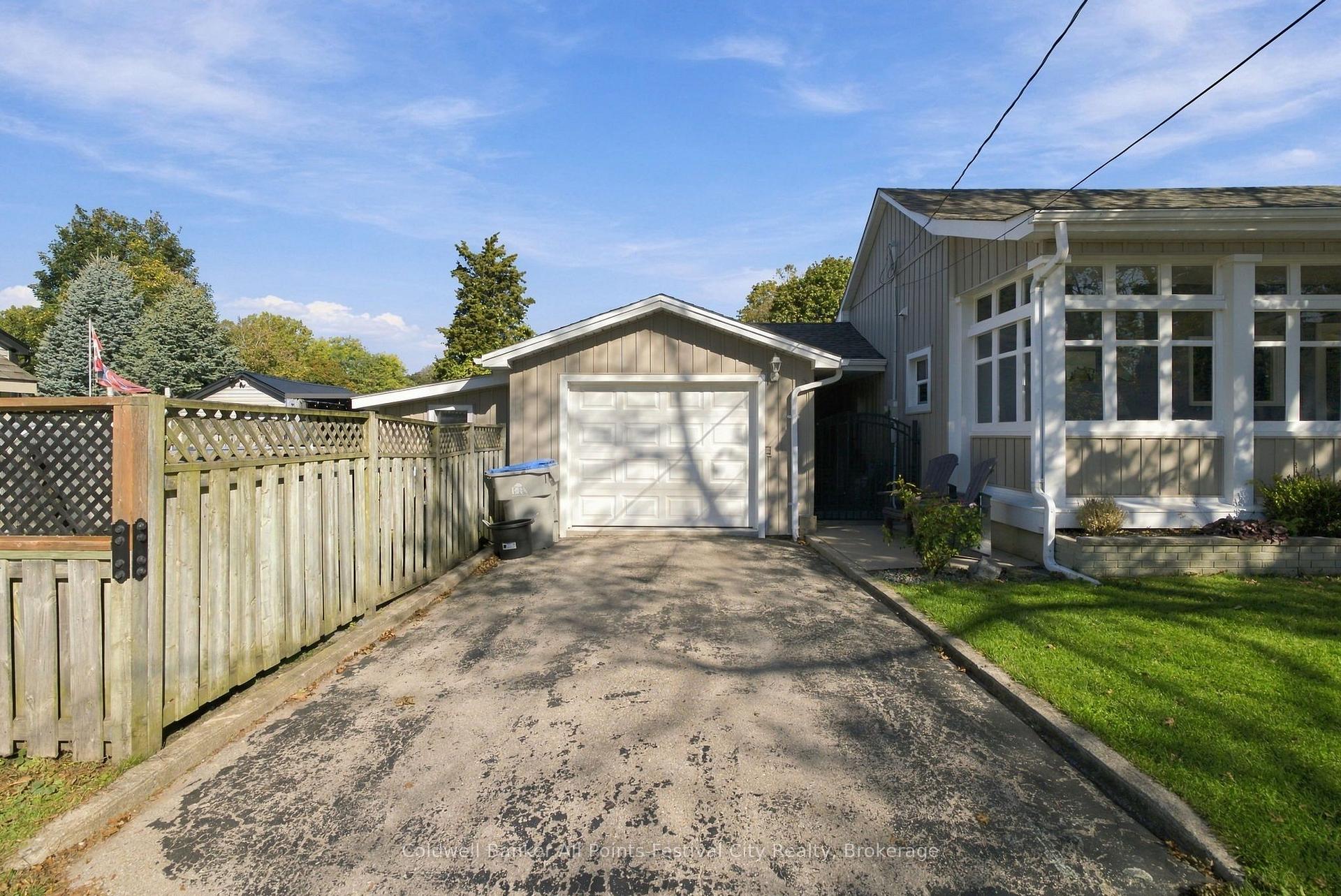 Photo 43 of 22 Albert Street S, Goderich, Goderich (Town) — HOMEH