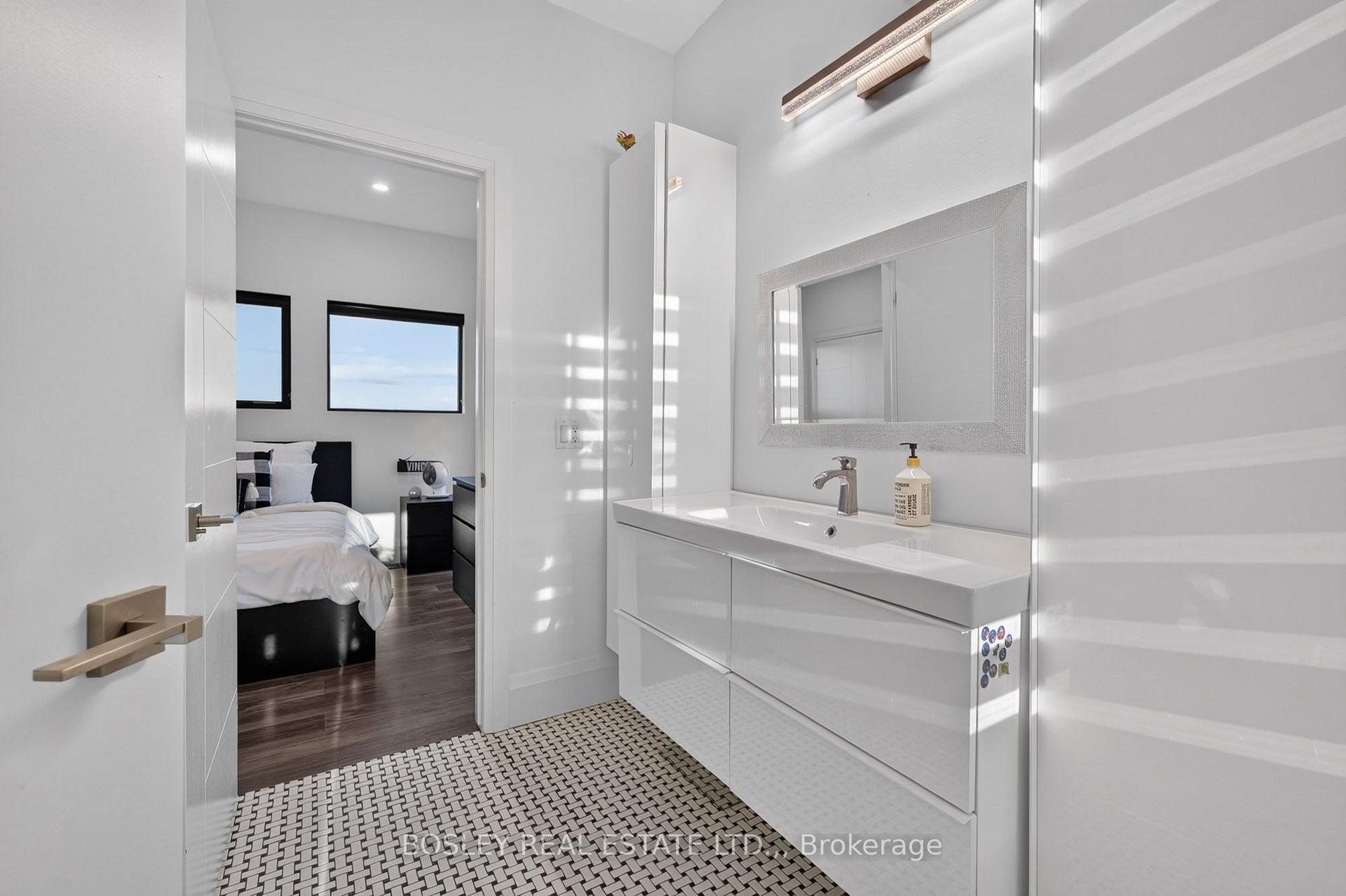Photo 33 of 360B Martindale Road, St. Catharines, Martindale Pond — HOMEH