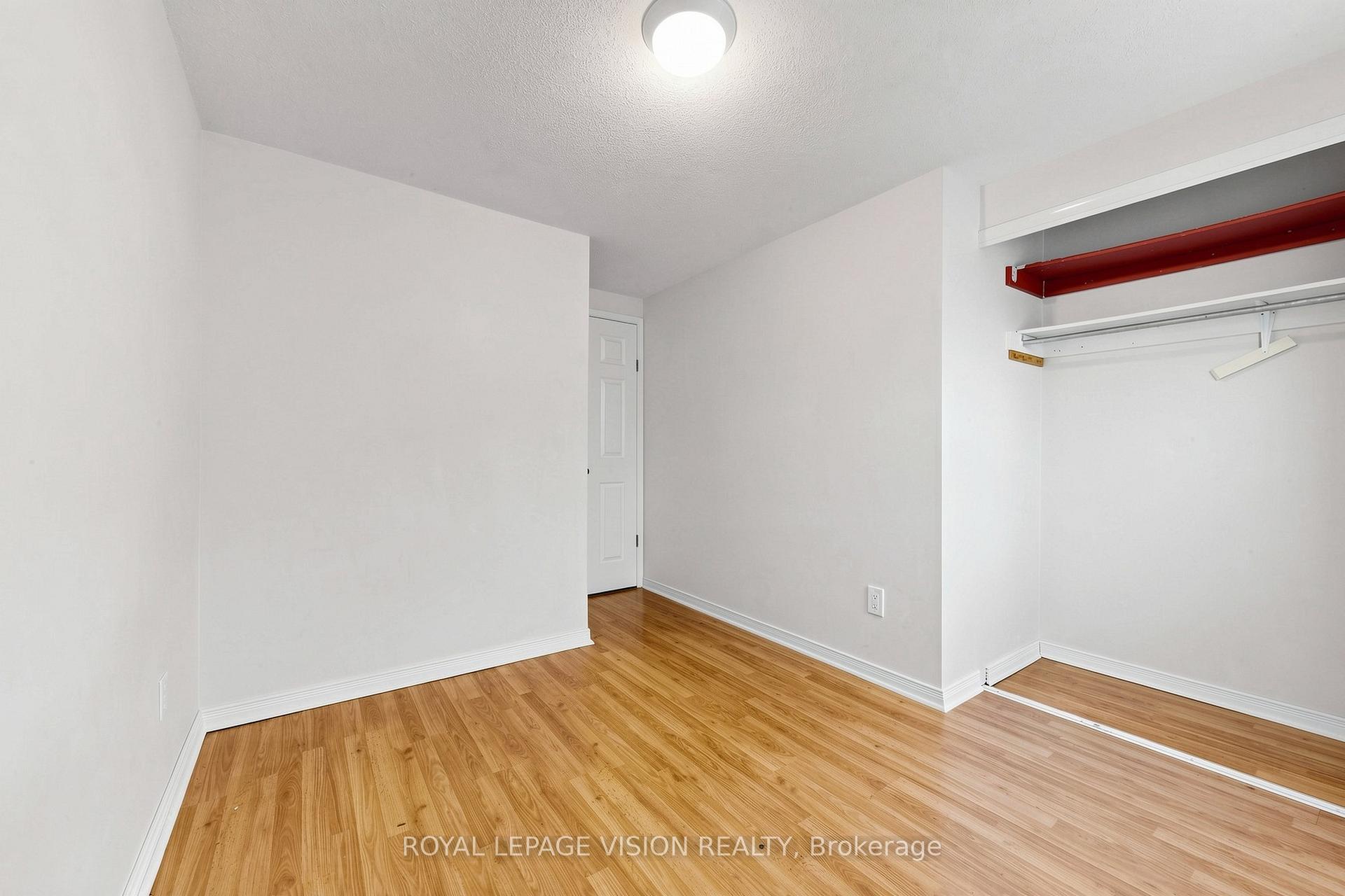 Photo 21 of 6 Hector Court, Brampton, Central Park — HOMEH
