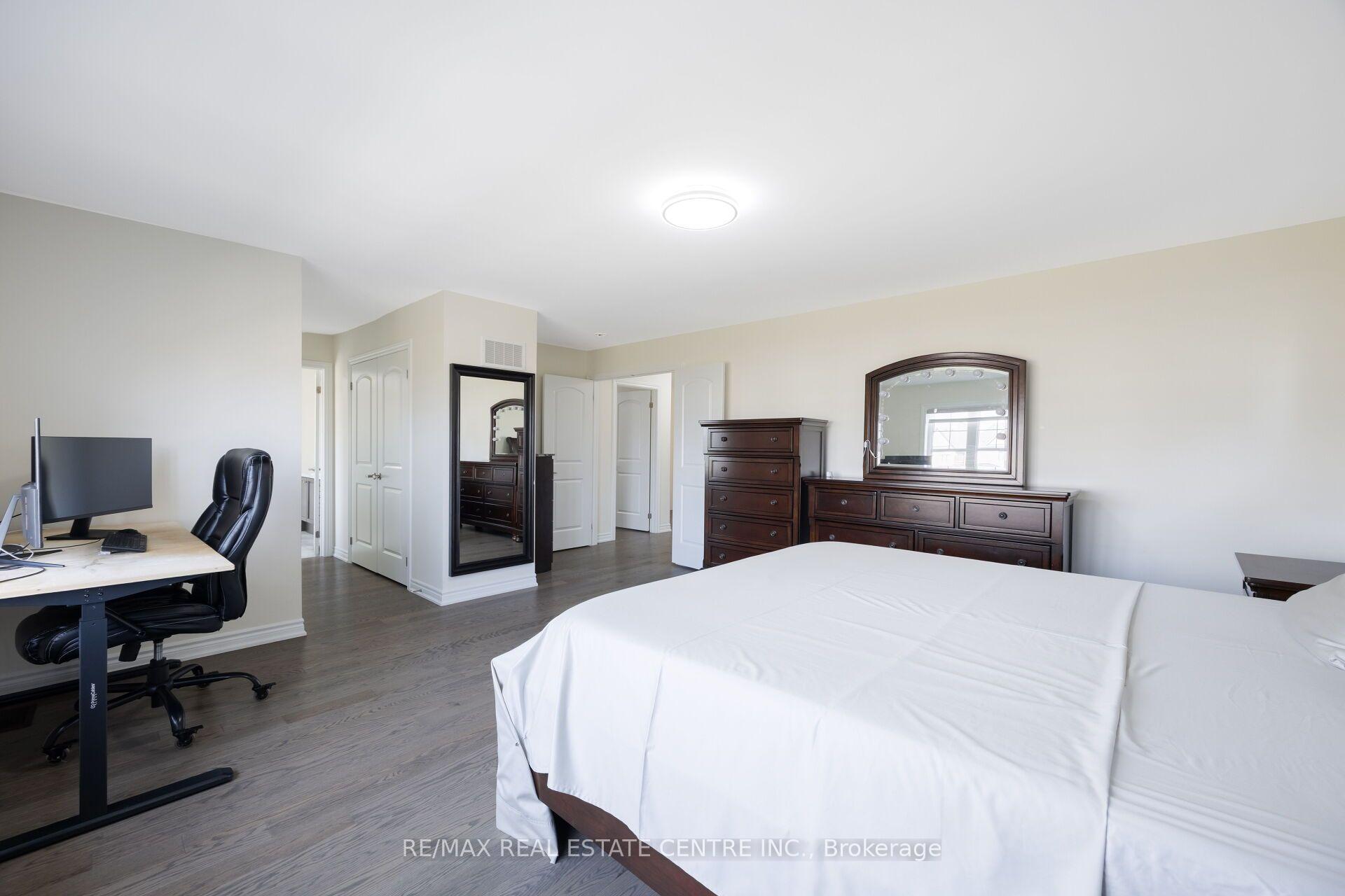 Photo 22 of 39 Goodview Drive, Brampton, Sandringham-Wellington North — HOMEH