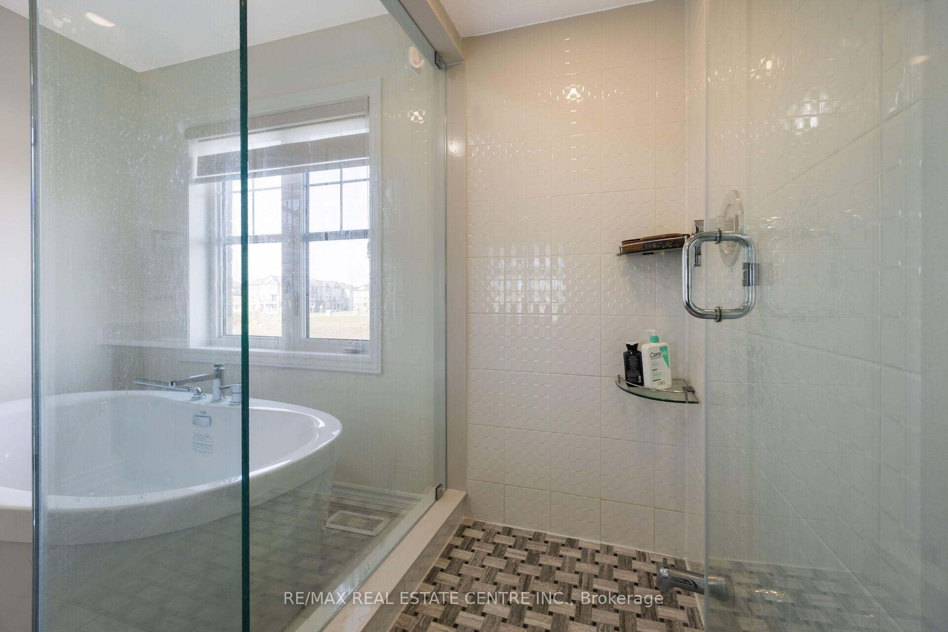 Photo 27 of 39 Goodview Drive, Brampton, Sandringham-Wellington North — HOMEH