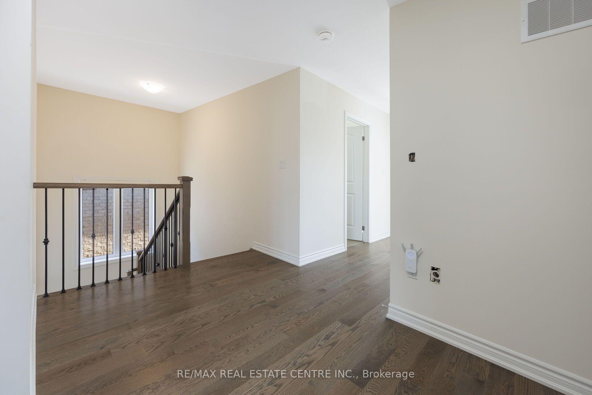 Photo 29 of 39 Goodview Drive, Brampton, Sandringham-Wellington North — HOMEH