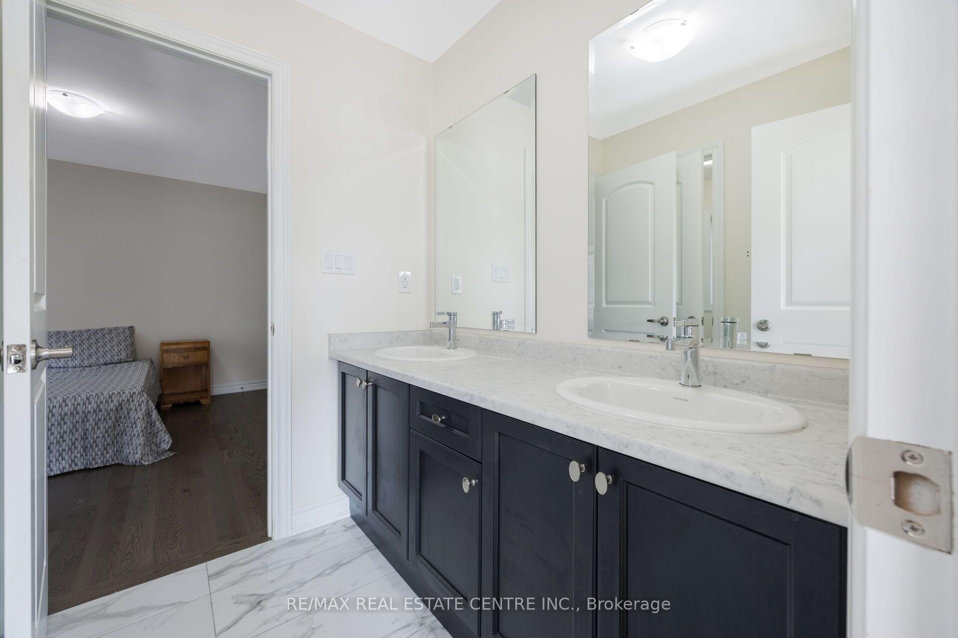 Photo 35 of 39 Goodview Drive, Brampton, Sandringham-Wellington North — HOMEH