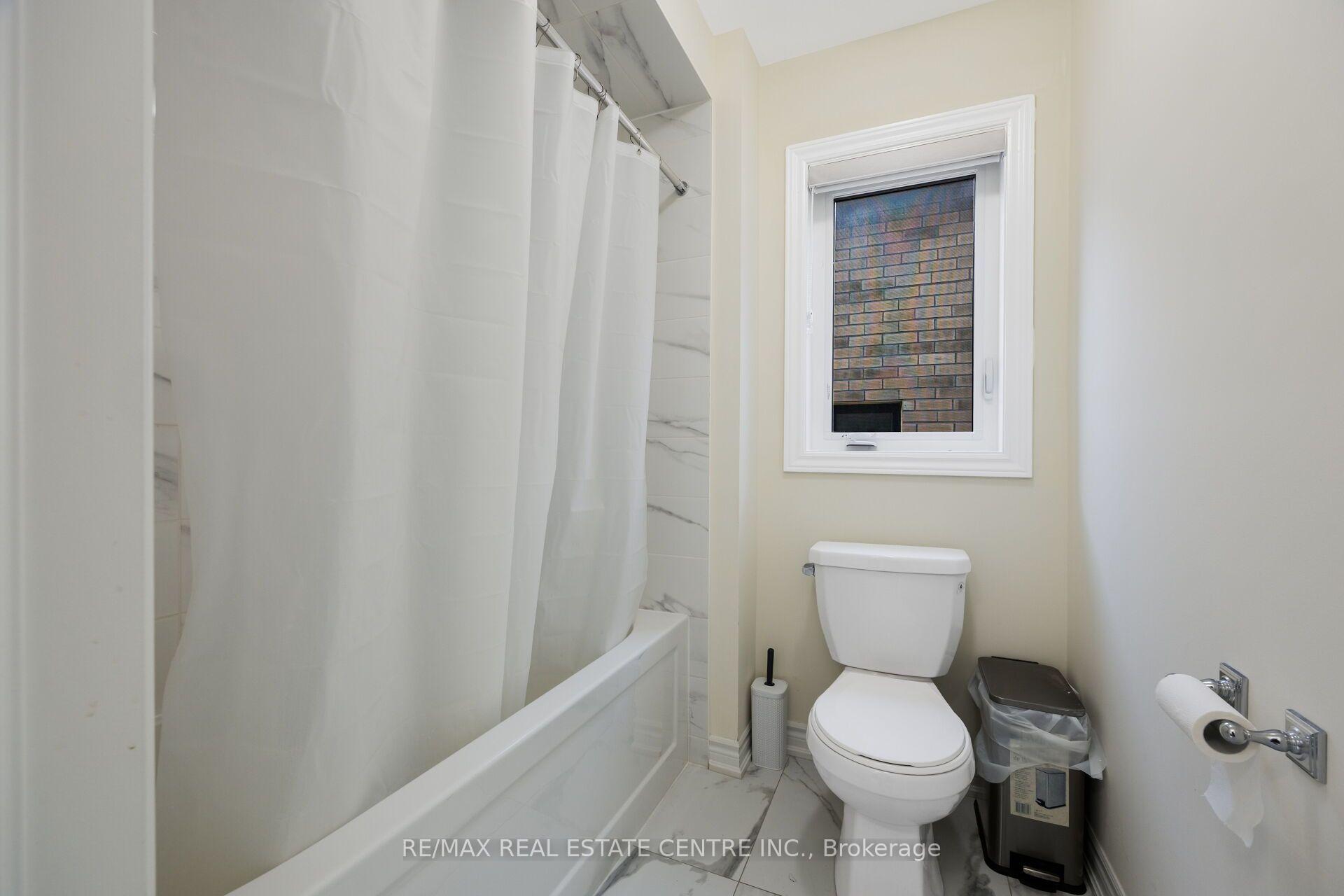Photo 37 of 39 Goodview Drive, Brampton, Sandringham-Wellington North — HOMEH