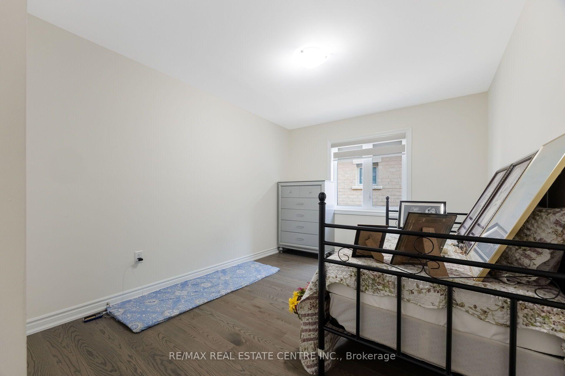 Photo 39 of 39 Goodview Drive, Brampton, Sandringham-Wellington North — HOMEH