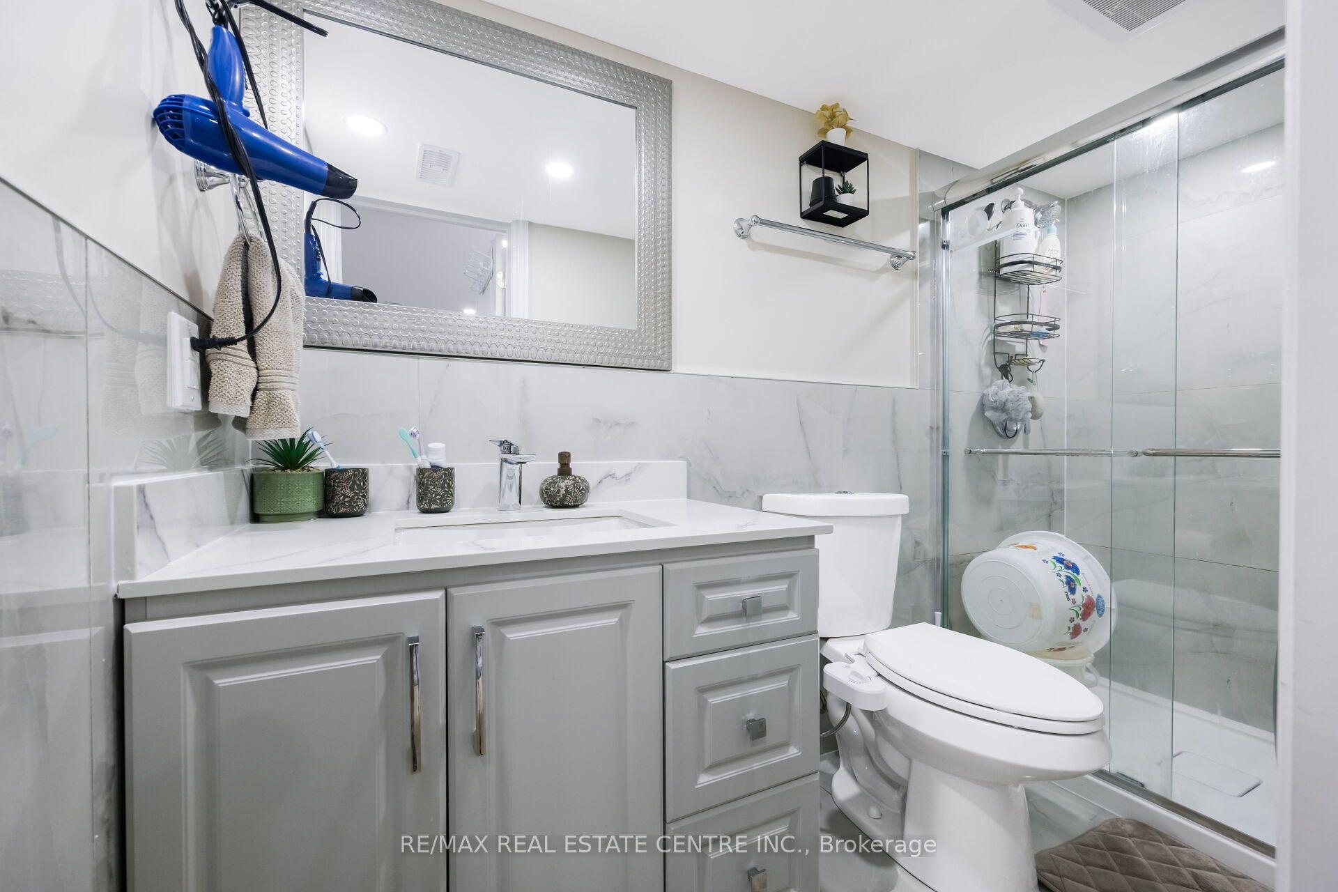 Photo 48 of 39 Goodview Drive, Brampton, Sandringham-Wellington North — HOMEH