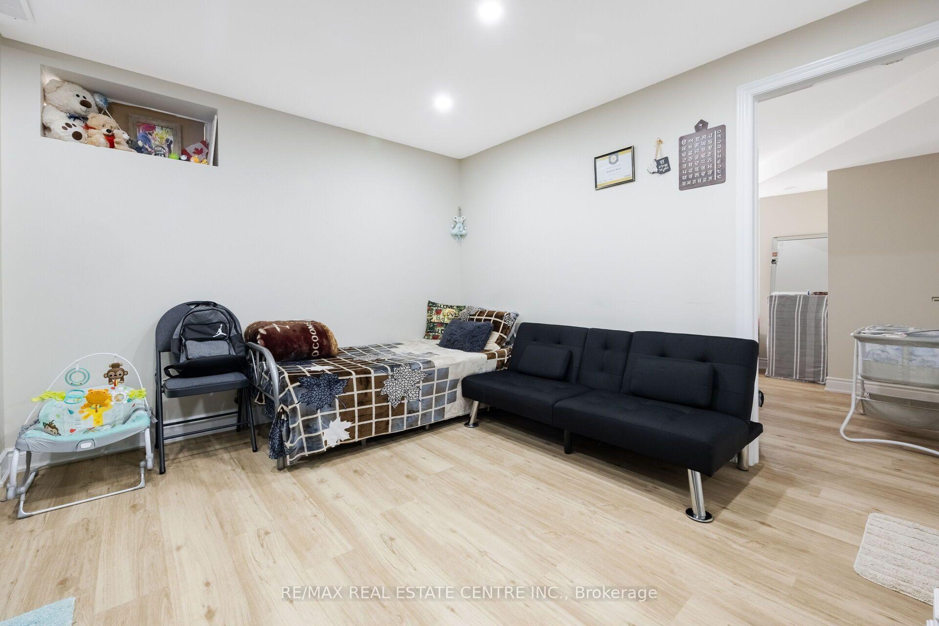 Photo 49 of 39 Goodview Drive, Brampton, Sandringham-Wellington North — HOMEH