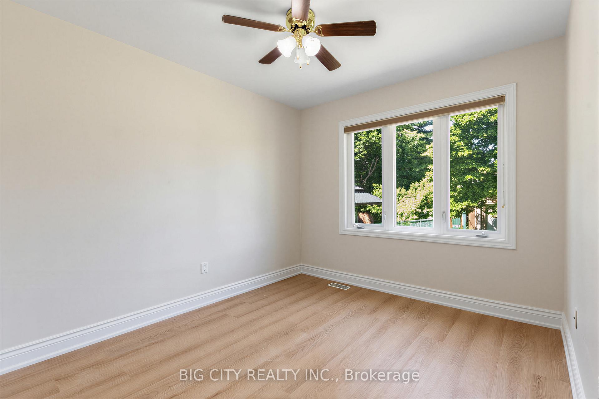 Photo 6 of Unit Main/Upper, 30 Lozoway Drive, Scarborough, Ionview — HOMEH
