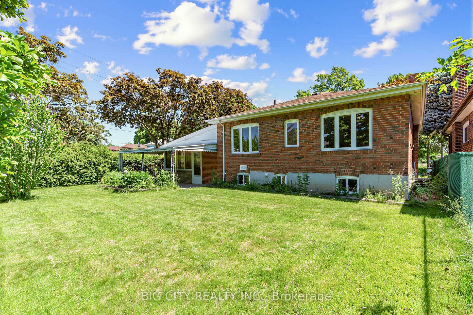 Photo 15 of Unit Main/Upper, 30 Lozoway Drive, Scarborough, Ionview — HOMEH