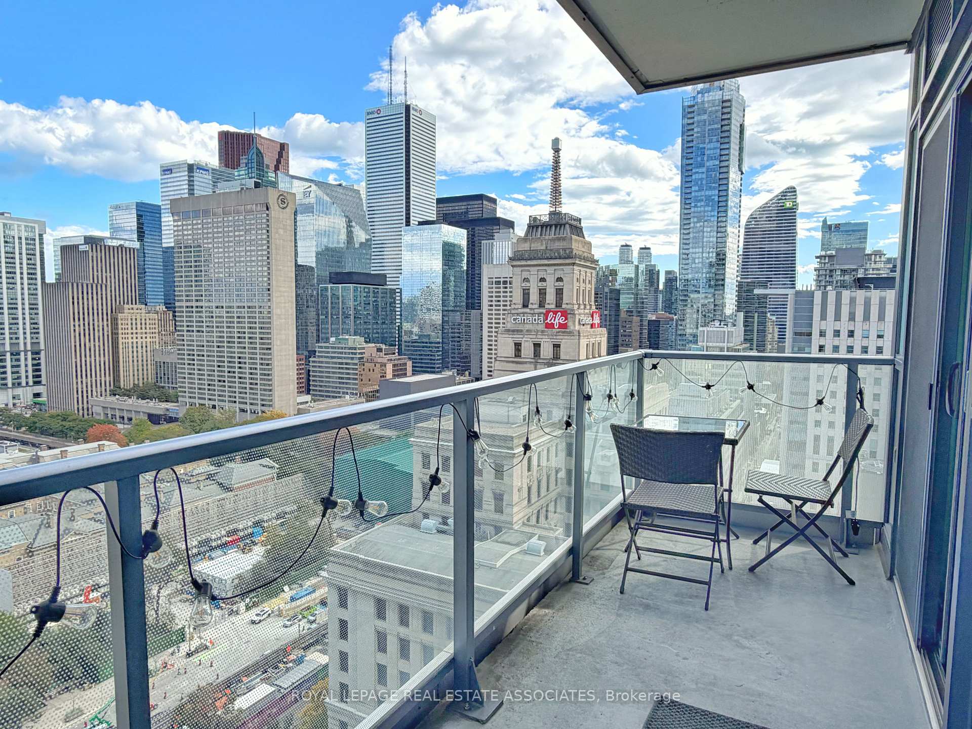 Photo 7 of Unit 2308, 210 Simcoe Street, Toronto, Kensington-Chinatown — HOMEH