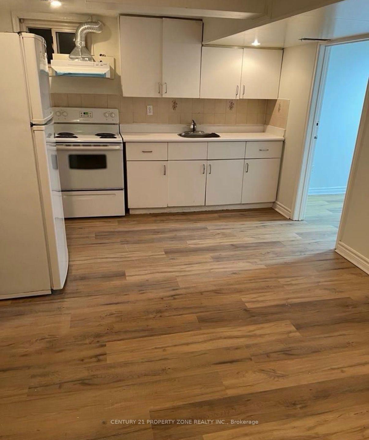 Photo 2 of Unit (Basement), 28 Ladore Drive, Brampton, Brampton South — HOMEH