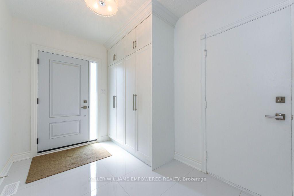 Photo 16 of 24 Marconi Avenue, Vaughan, East Woodbridge — HOMEH
