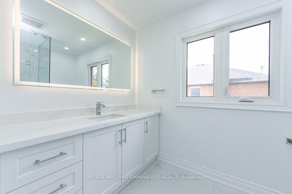 Photo 18 of 24 Marconi Avenue, Vaughan, East Woodbridge — HOMEH