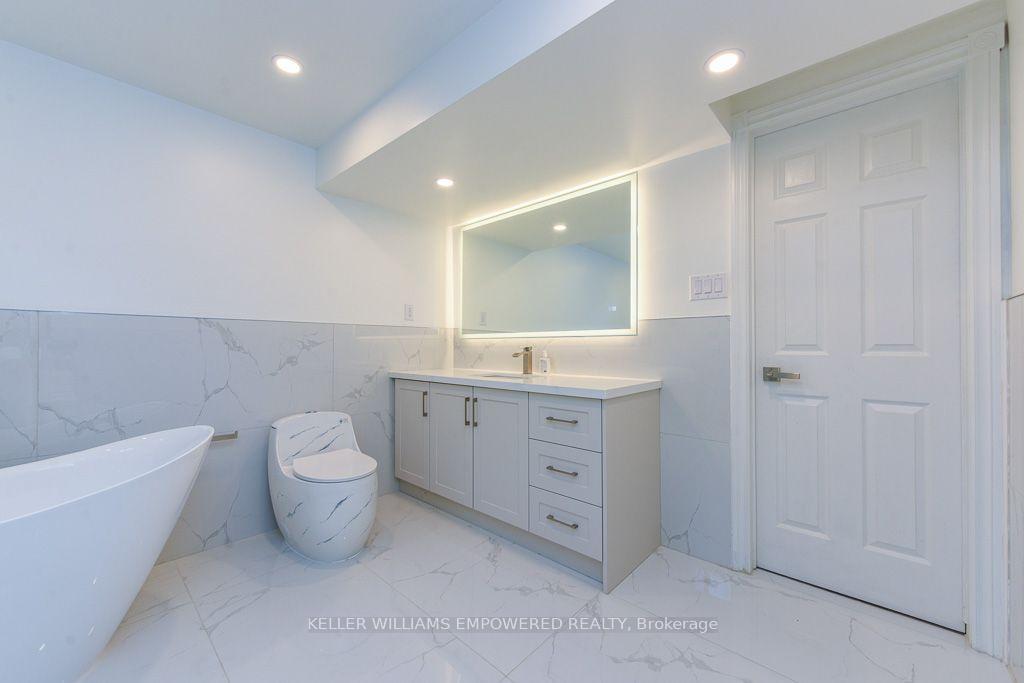Photo 35 of 24 Marconi Avenue, Vaughan, East Woodbridge — HOMEH