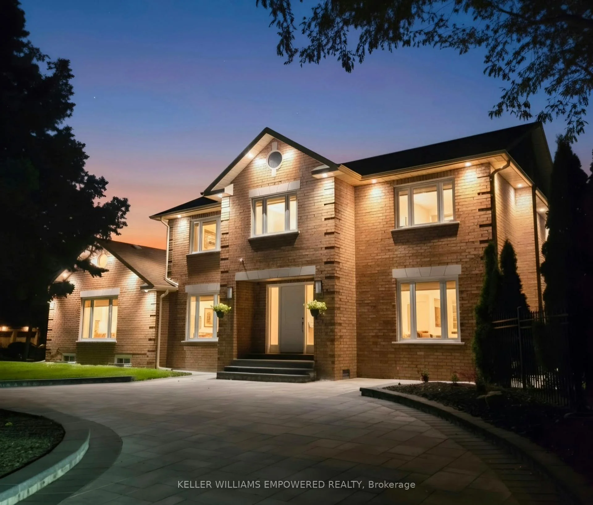 Photo 1 of 24 Marconi Avenue, Vaughan, East Woodbridge — HOMEH