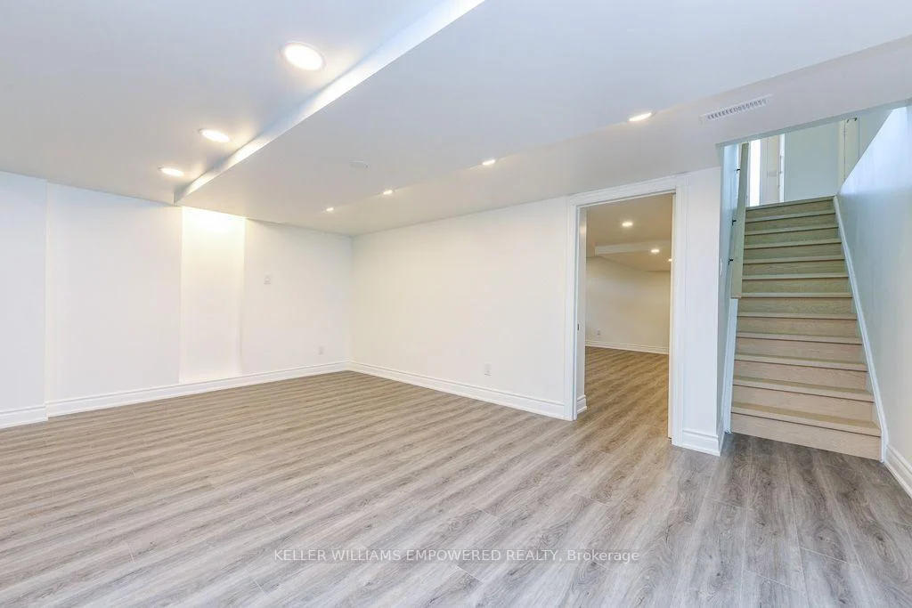 Photo 34 of 24 Marconi Avenue, Vaughan, East Woodbridge — HOMEH