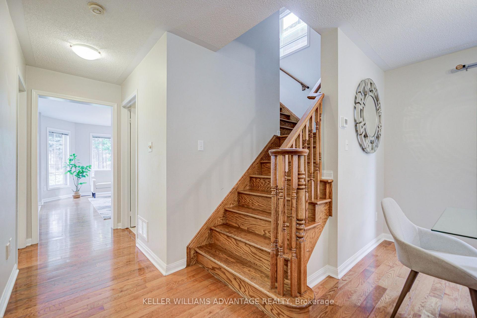 Photo 10 of 3097 Abernathy Way, Oakville, Bronte Creek — HOMEH