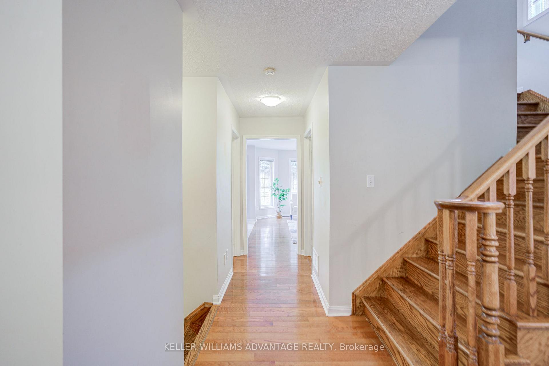 Photo 11 of 3097 Abernathy Way, Oakville, Bronte Creek — HOMEH