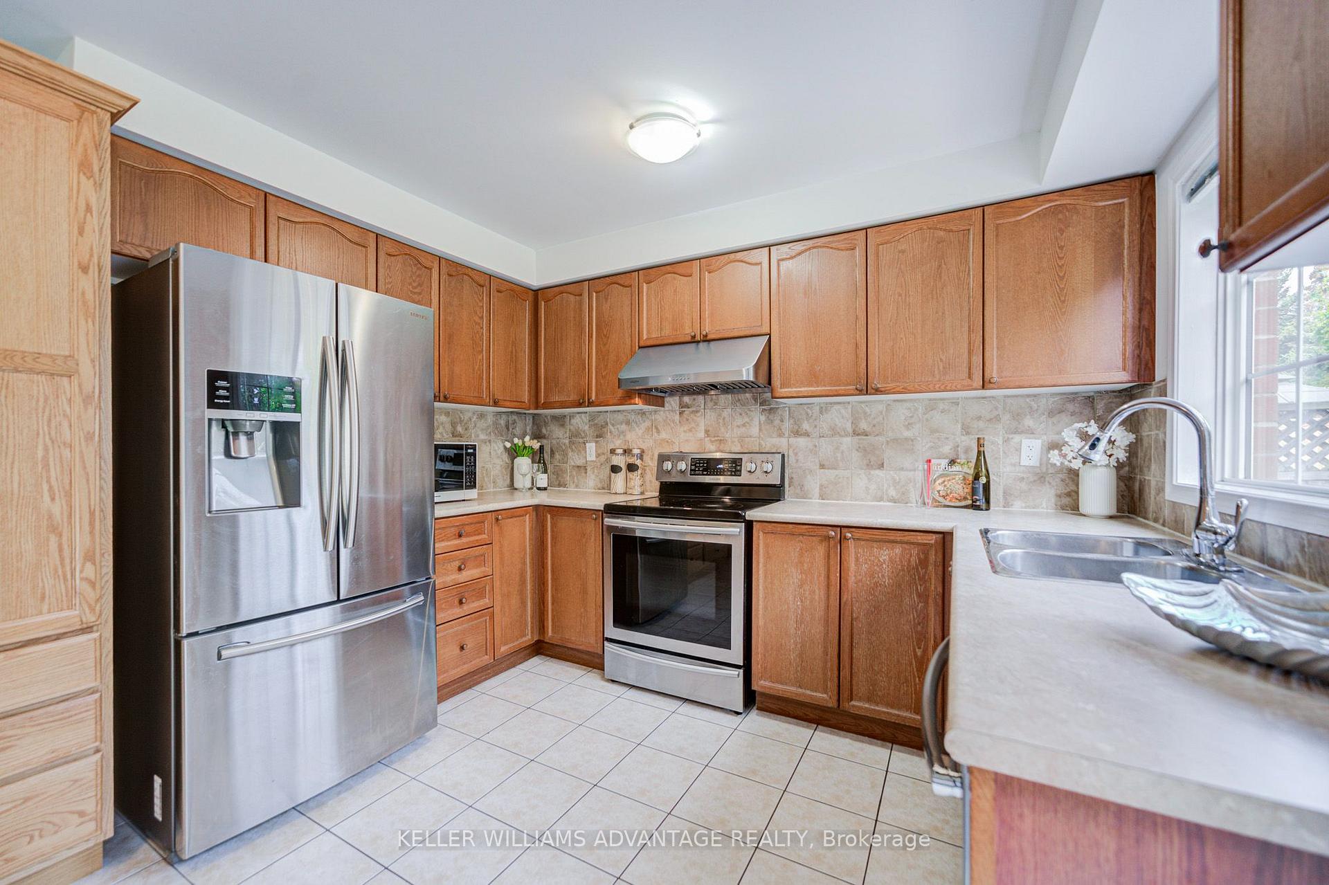 Photo 21 of 3097 Abernathy Way, Oakville, Bronte Creek — HOMEH