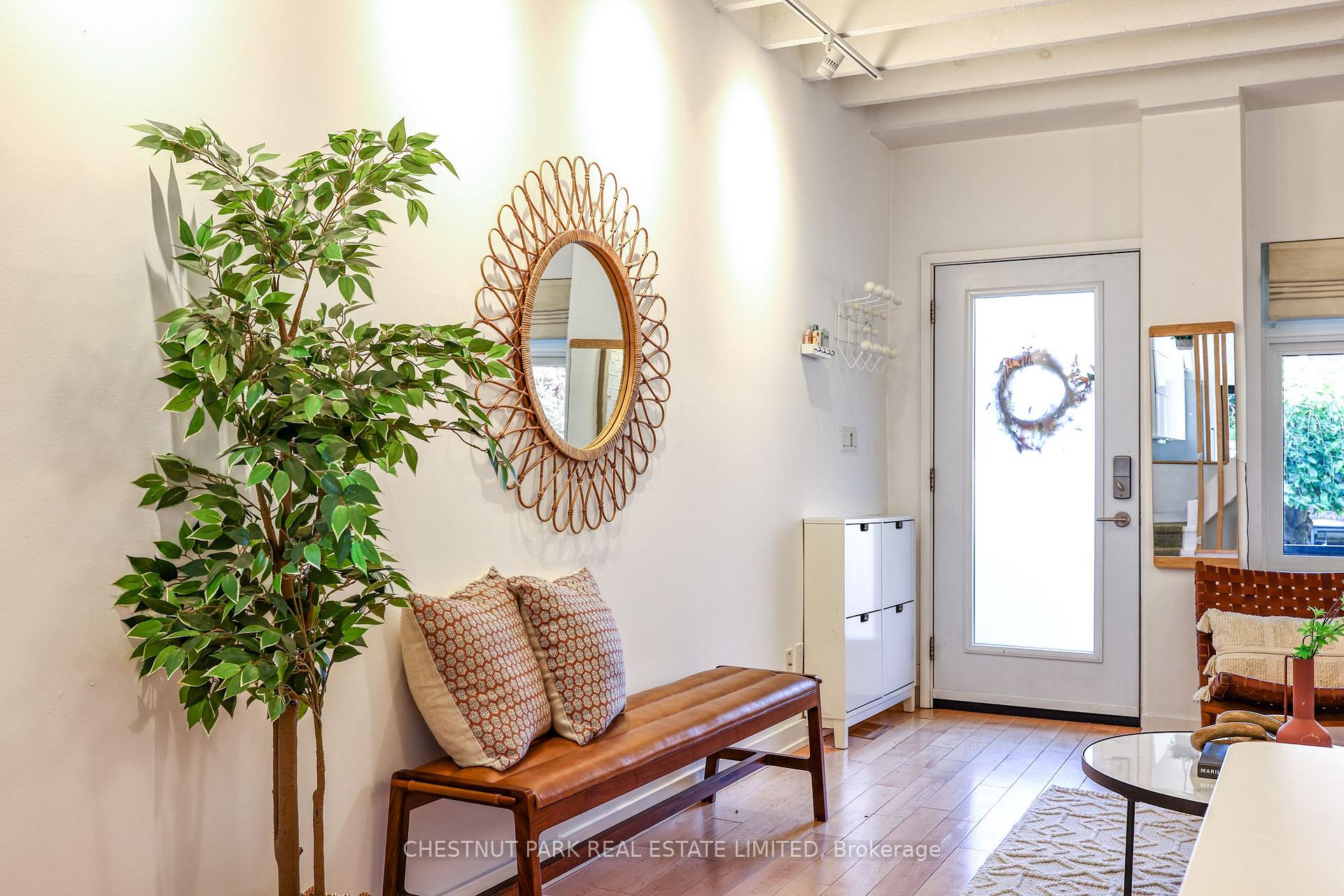 Photo 14 of 517 Crawford Street, Toronto, Palmerston-Little Italy — HOMEH