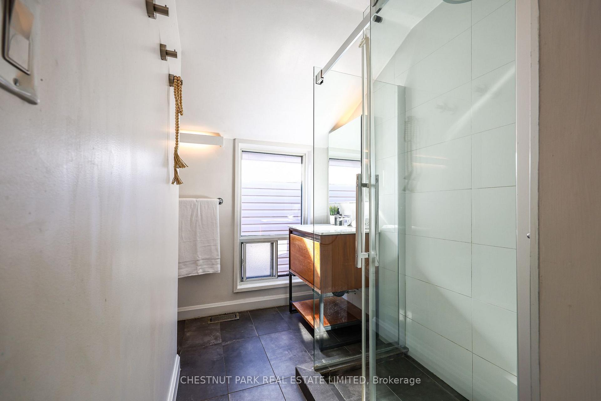 Photo 38 of 517 Crawford Street, Toronto, Palmerston-Little Italy — HOMEH