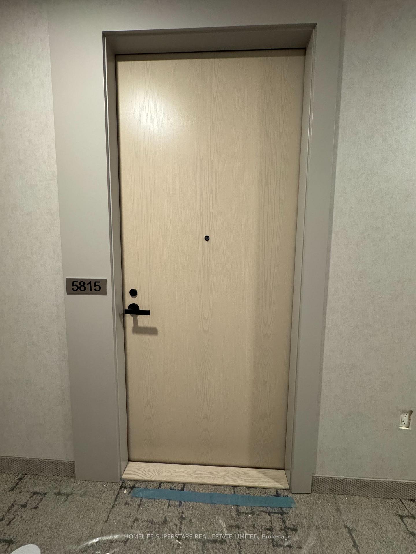 Photo of Unit 5815, 225 Commerce Street
