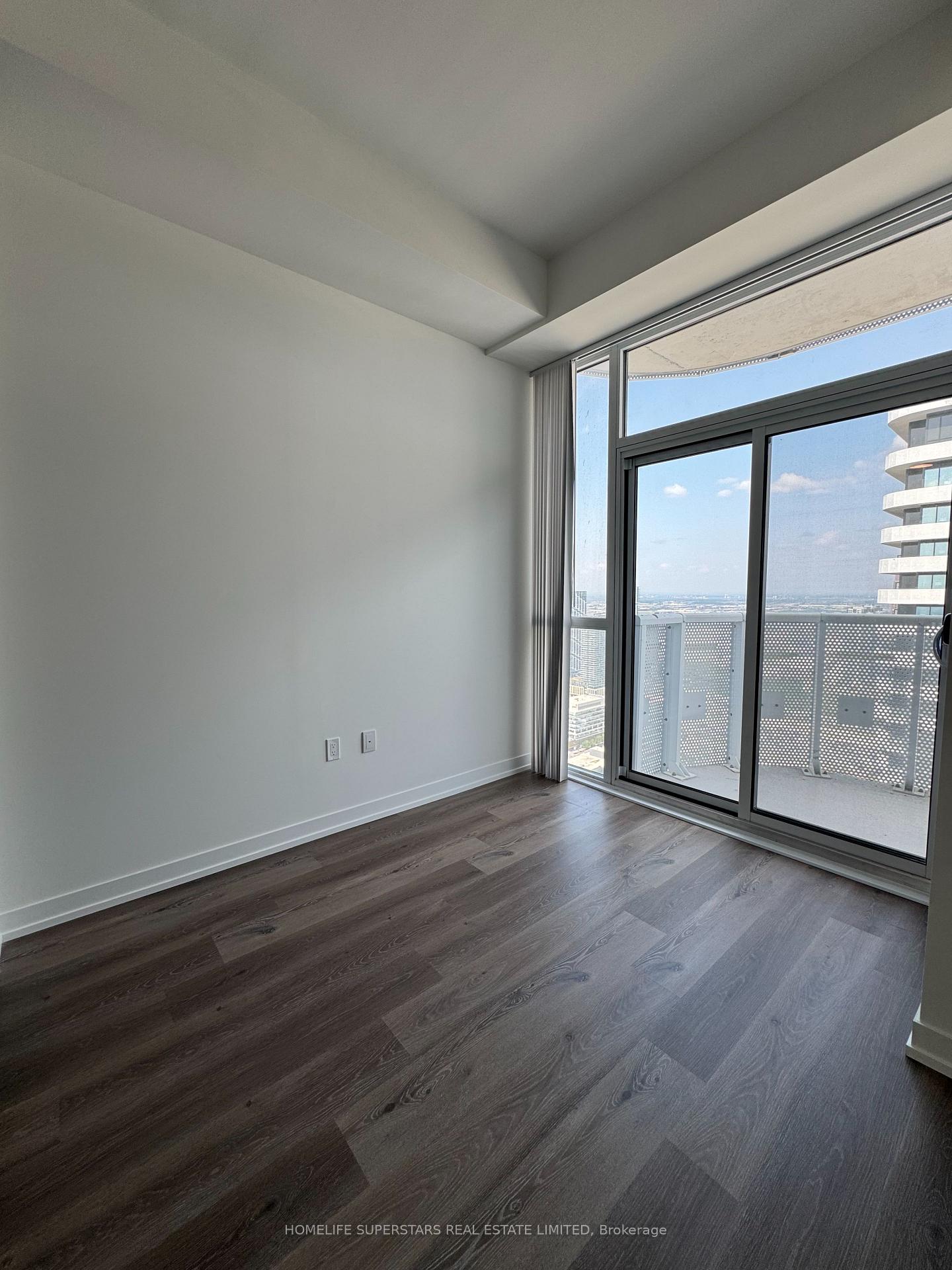 Photo 9 of Unit 5815, 225 Commerce Street, Vaughan, Vaughan Corporate Centre — HOMEH