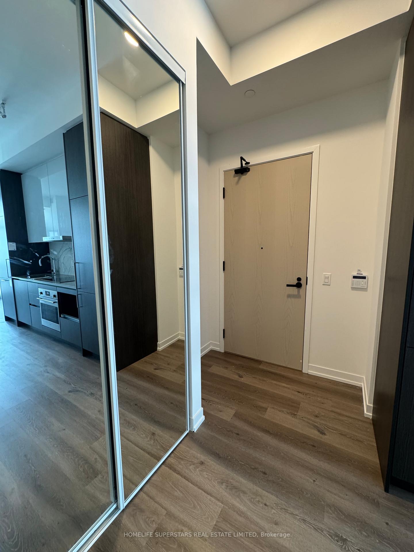 Photo 12 of Unit 5815, 225 Commerce Street, Vaughan, Vaughan Corporate Centre — HOMEH