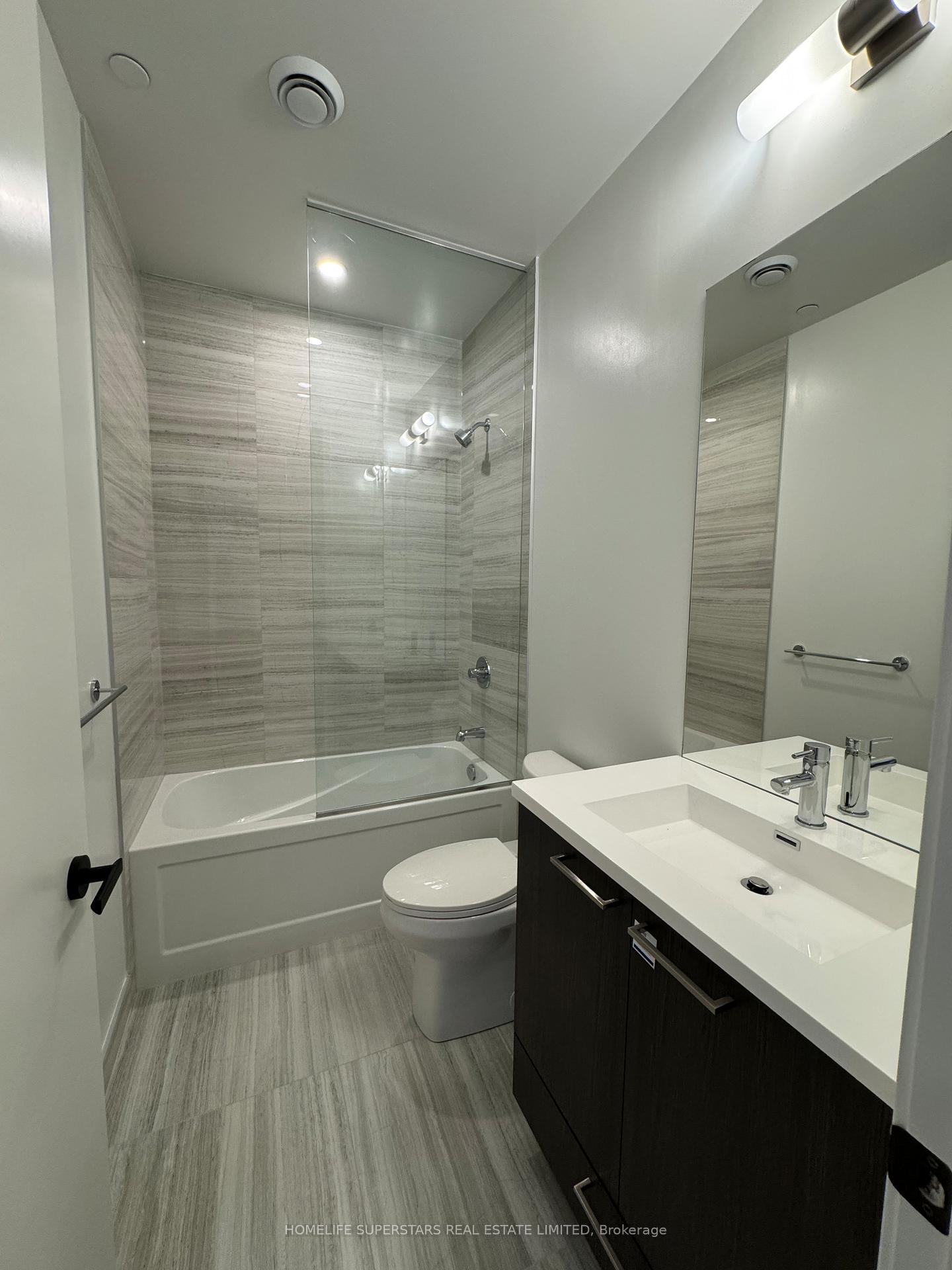 Photo 14 of Unit 5815, 225 Commerce Street, Vaughan, Vaughan Corporate Centre — HOMEH