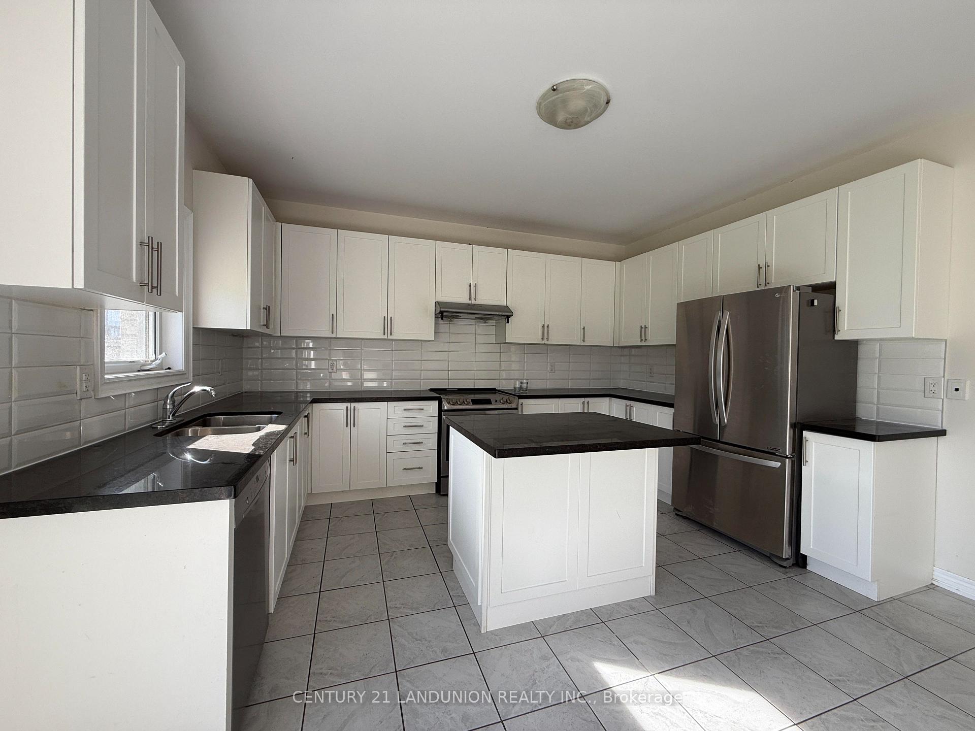 Photo 14 of 47 Mynden Way, Newmarket, Woodland Hill — HOMEH