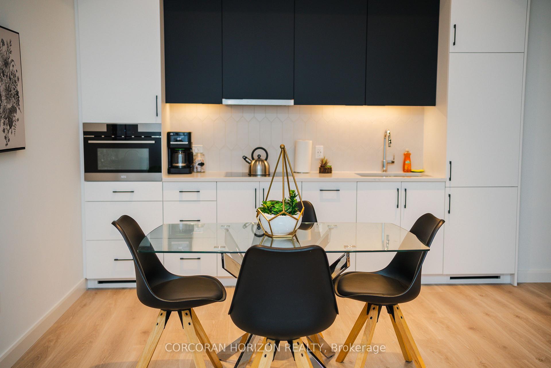 Photo 7 of Unit 1807, 741 King Street W, Kitchener, KW Hospital — HOMEH