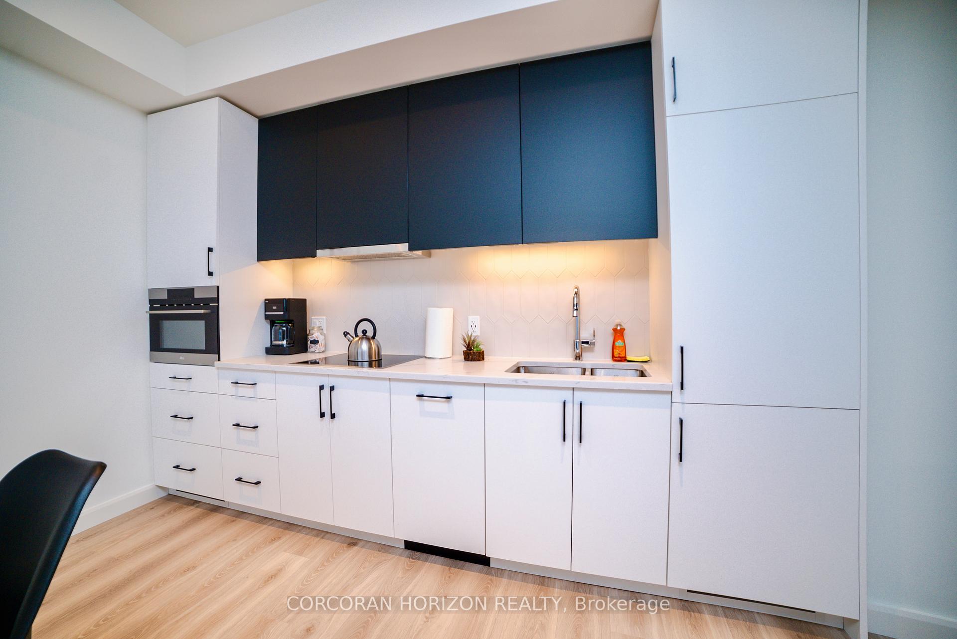 Photo 8 of Unit 1807, 741 King Street W, Kitchener, KW Hospital — HOMEH