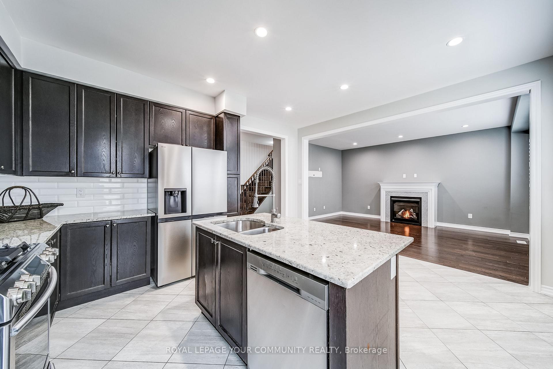 Photo 15 of 57 Lampkin Street, Georgina, Sutton & Jackson's Point — HOMEH