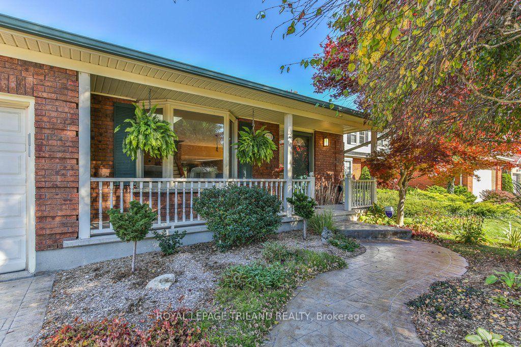 Photo 3 of 1221 Glenora Drive, London, North H — HOMEH