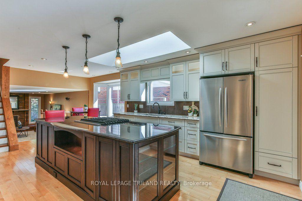 Photo 5 of 1221 Glenora Drive, London, North H — HOMEH