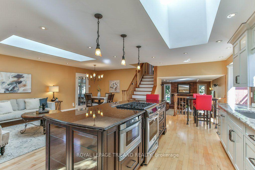 Photo 7 of 1221 Glenora Drive, London, North H — HOMEH