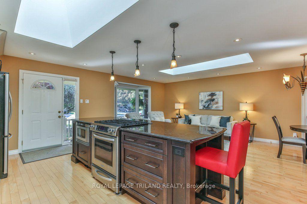 Photo 10 of 1221 Glenora Drive, London, North H — HOMEH